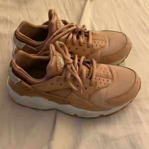 Rose Gold/Pink Nike huraches